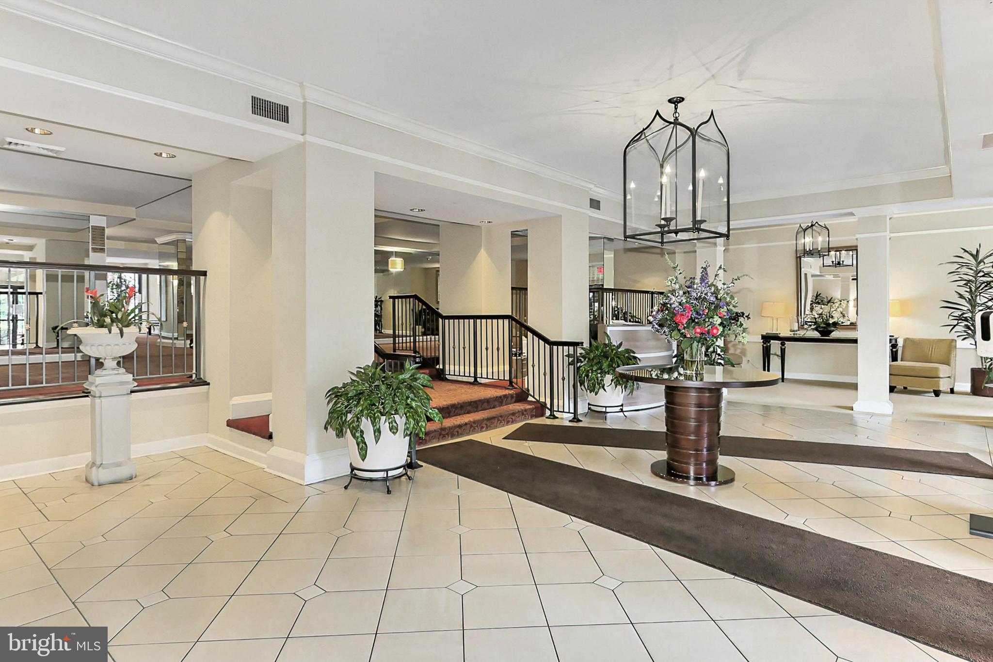 ASTORIA CONDOMINIUM - Residential