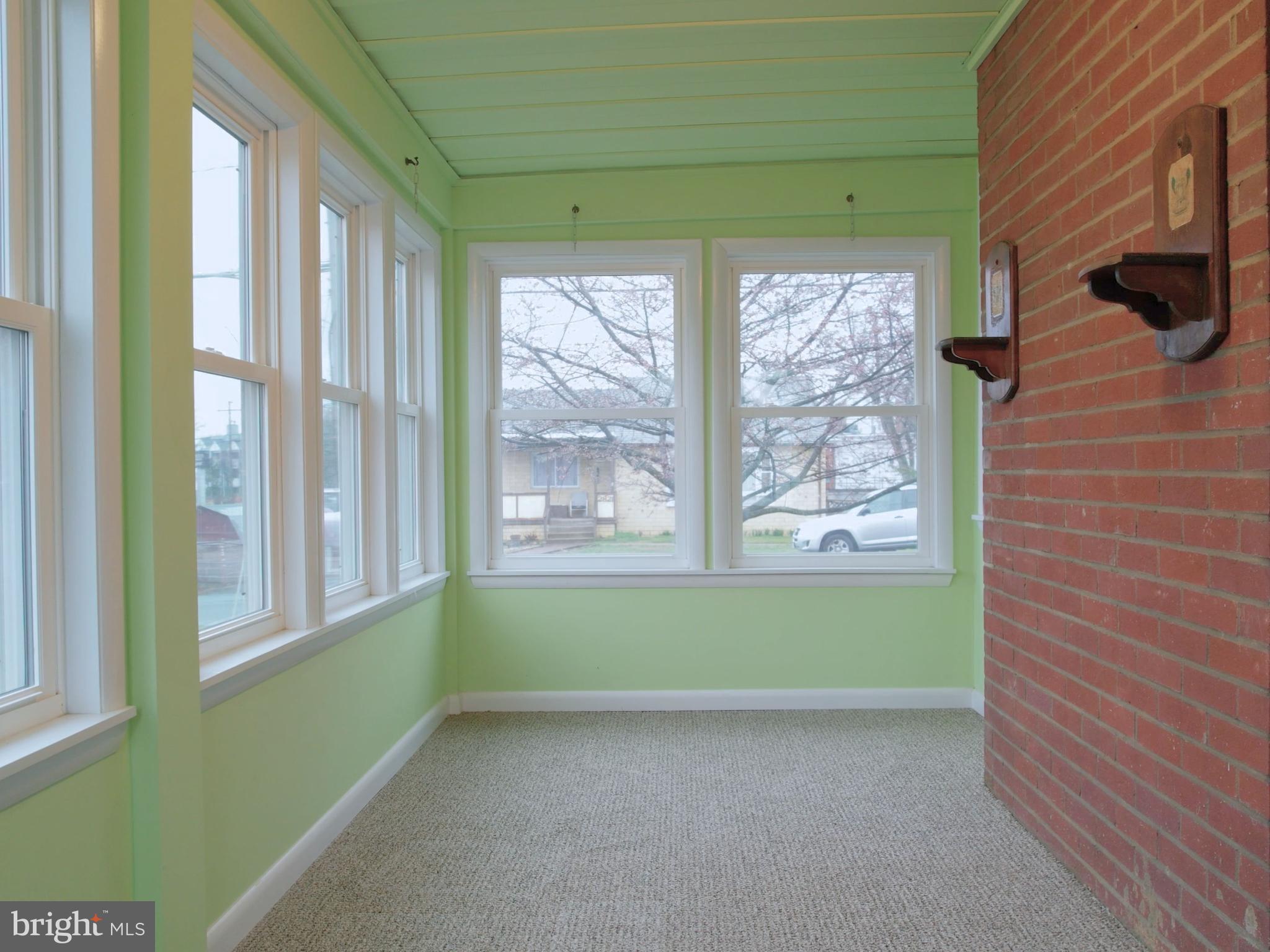 FAIRVIEW - Residential