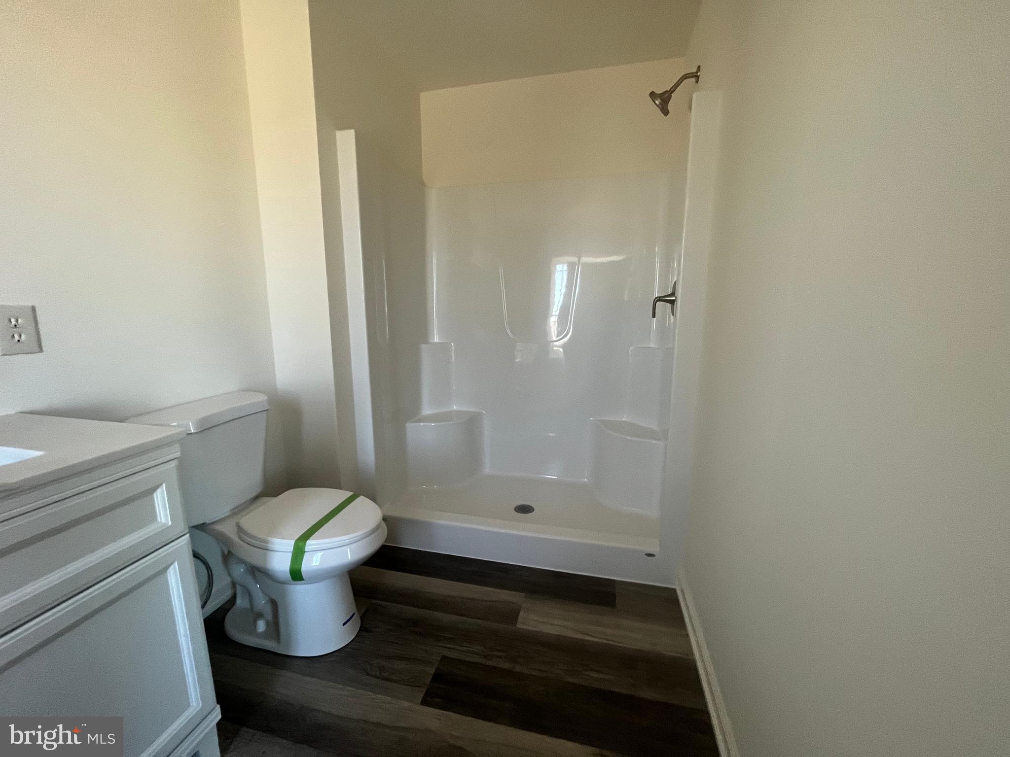 WALNUT KNOLLS - Residential