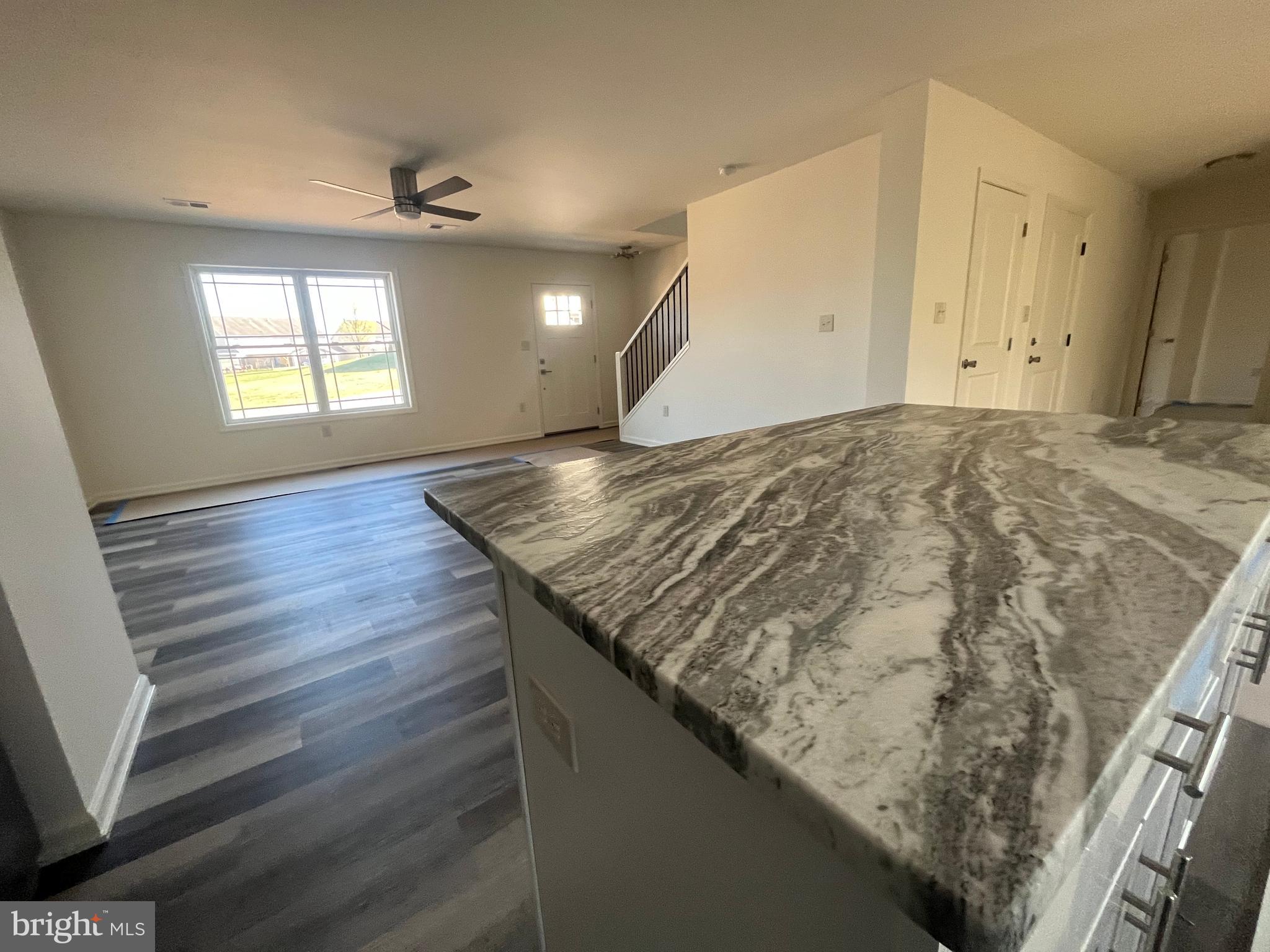 WALNUT KNOLLS - Residential