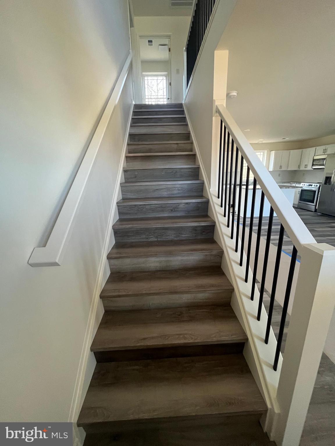 WALNUT KNOLLS - Residential