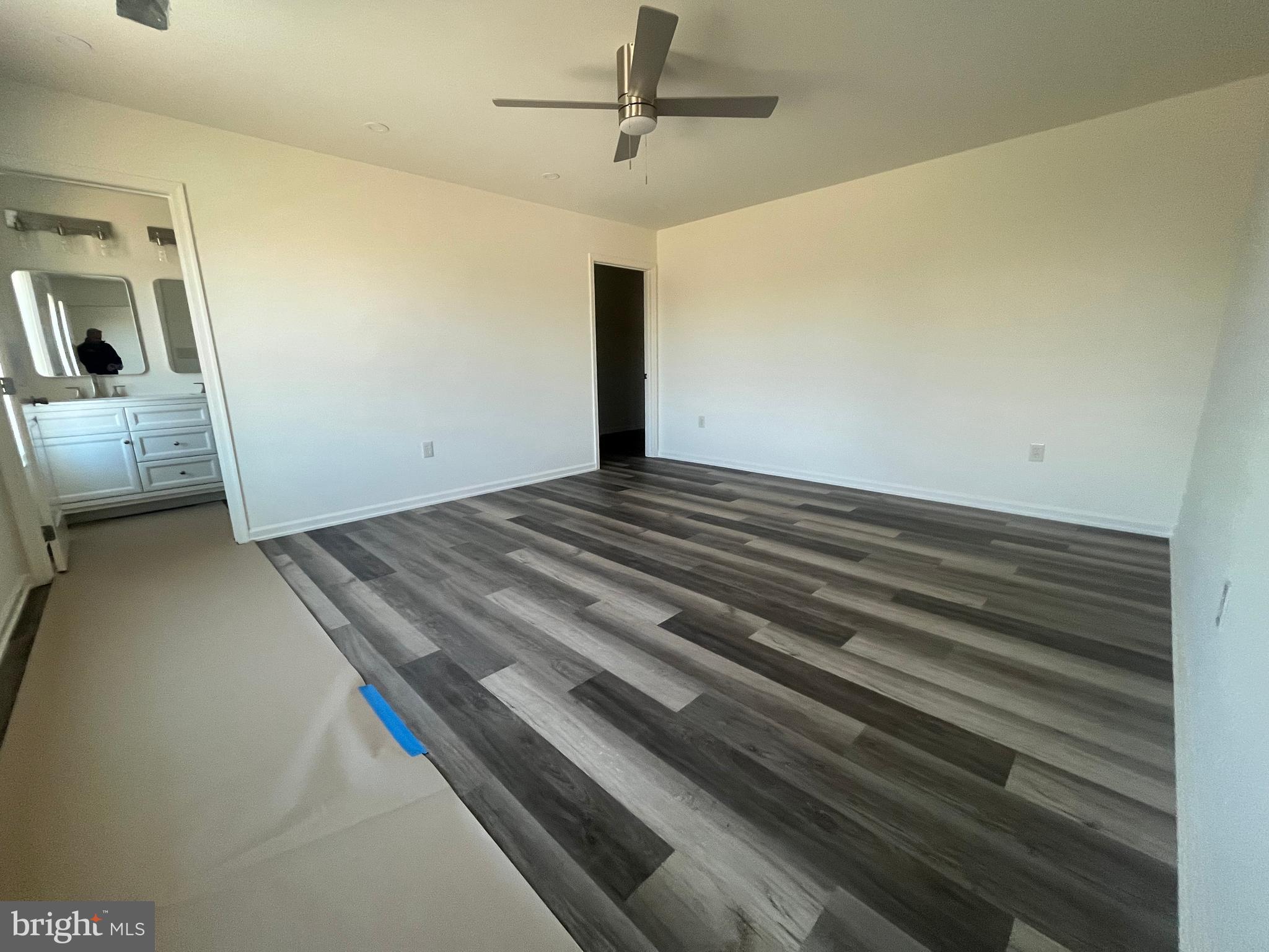 WALNUT KNOLLS - Residential