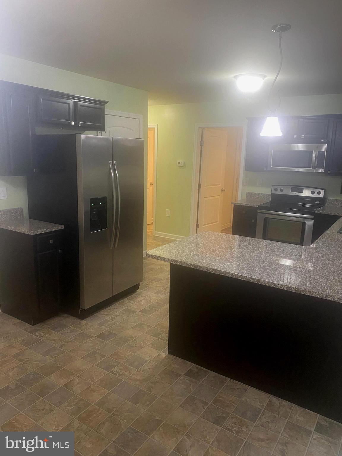 BENTWOOD ESTATES - Residential Lease