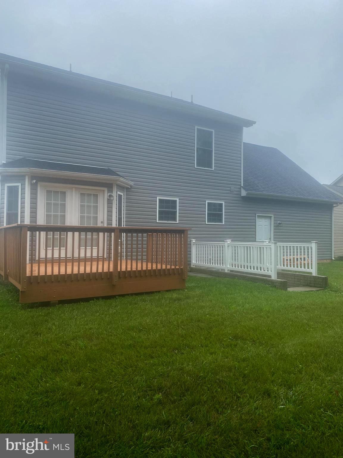 BENTWOOD ESTATES - Residential Lease