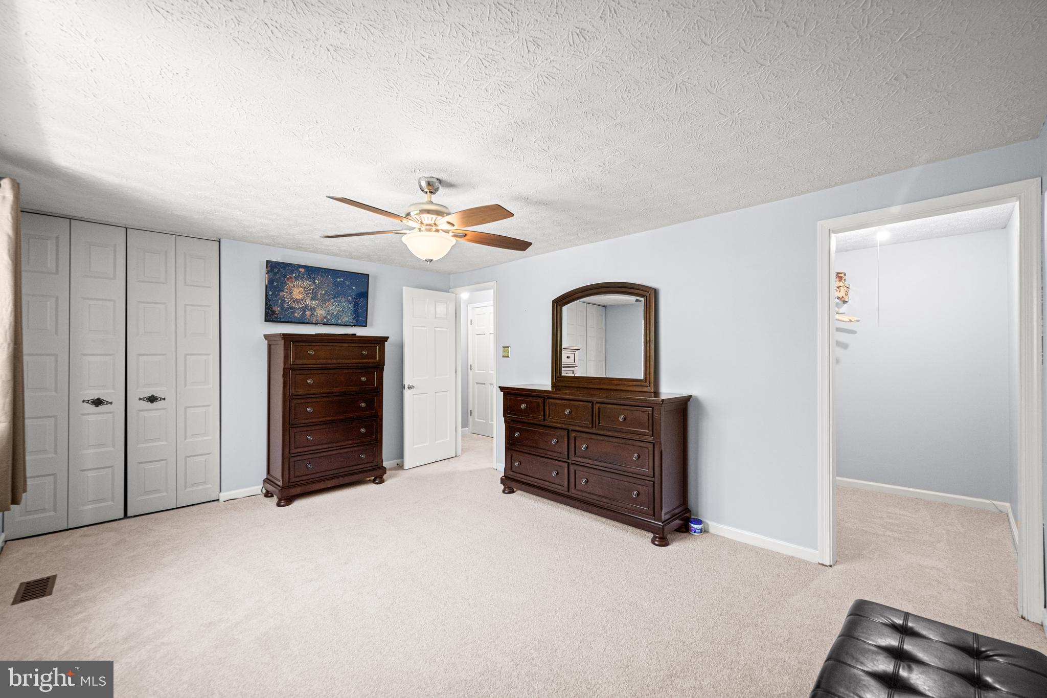 LEISHEAR VILLAGE - Residential