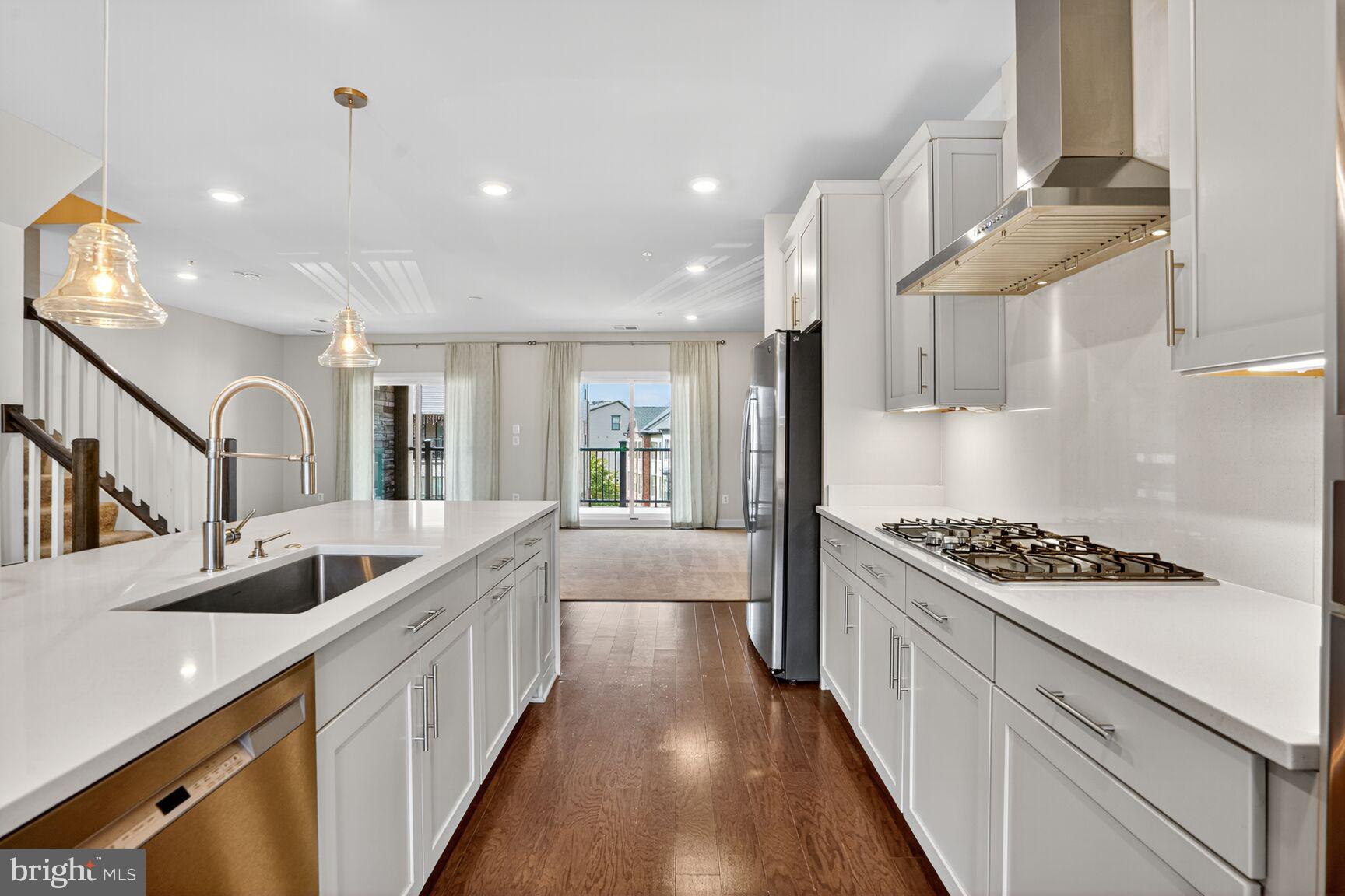 WATERVIEW AT WOODLAND PARK - Residential Lease