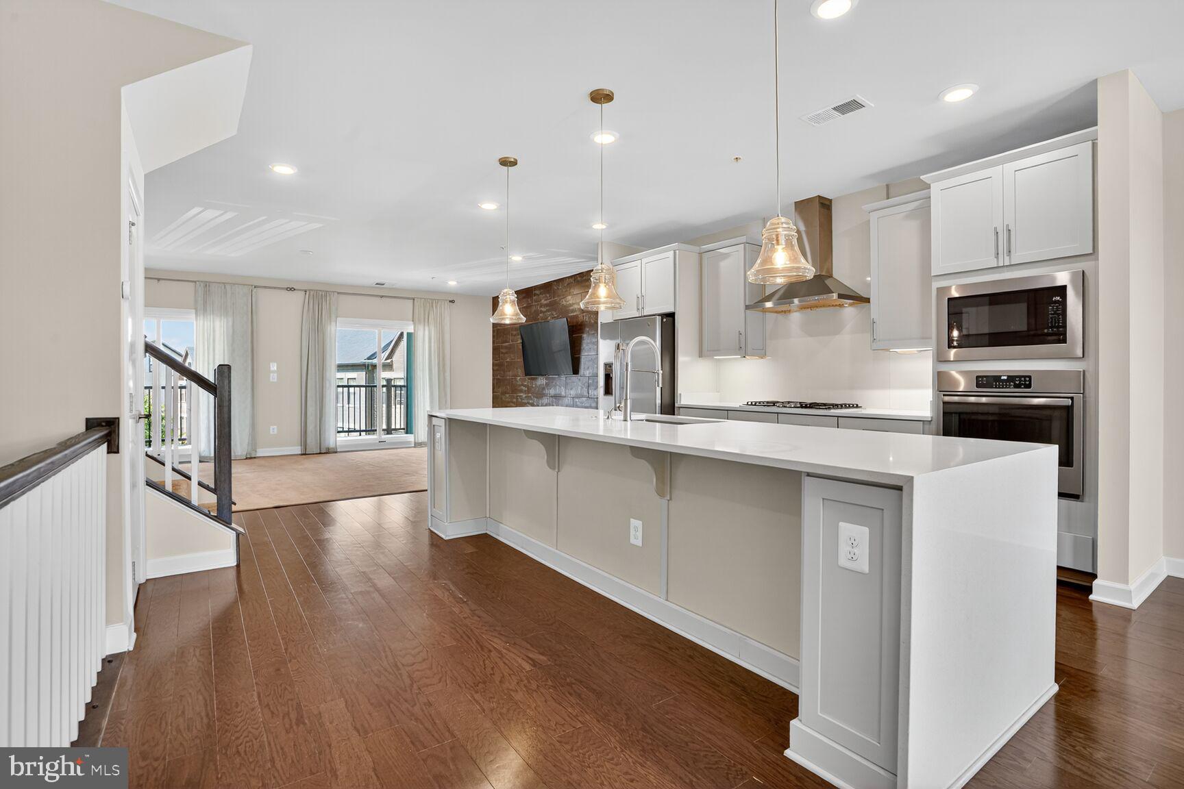 WATERVIEW AT WOODLAND PARK - Residential Lease