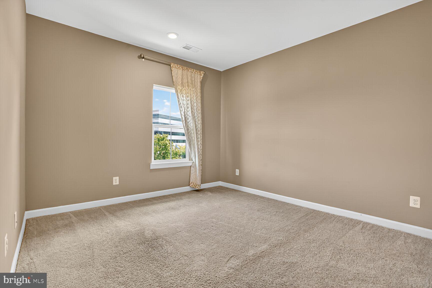 WATERVIEW AT WOODLAND PARK - Residential Lease