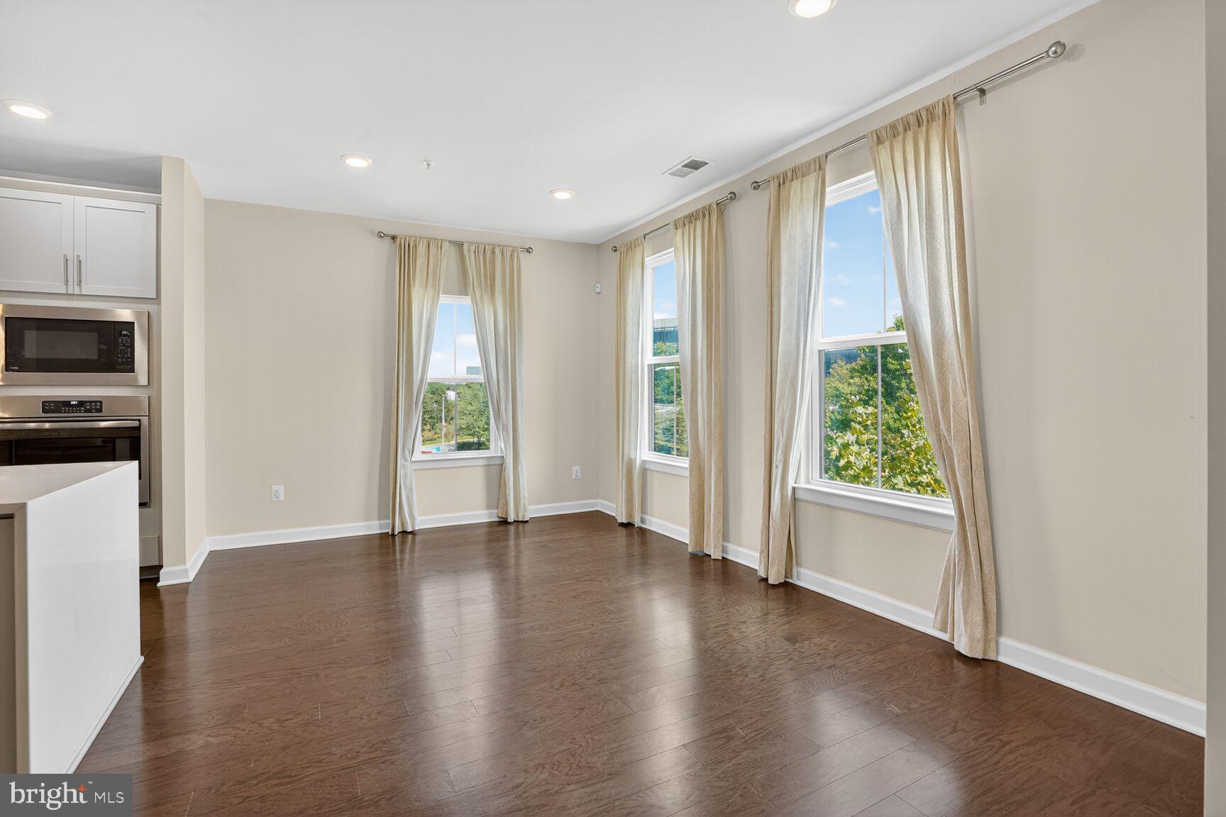 WATERVIEW AT WOODLAND PARK - Residential Lease