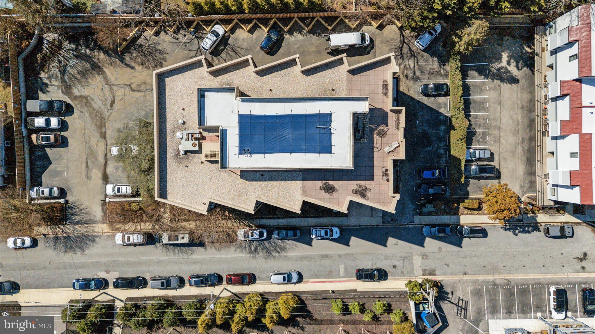 NEWPORT CONDOMINIUMS - Residential