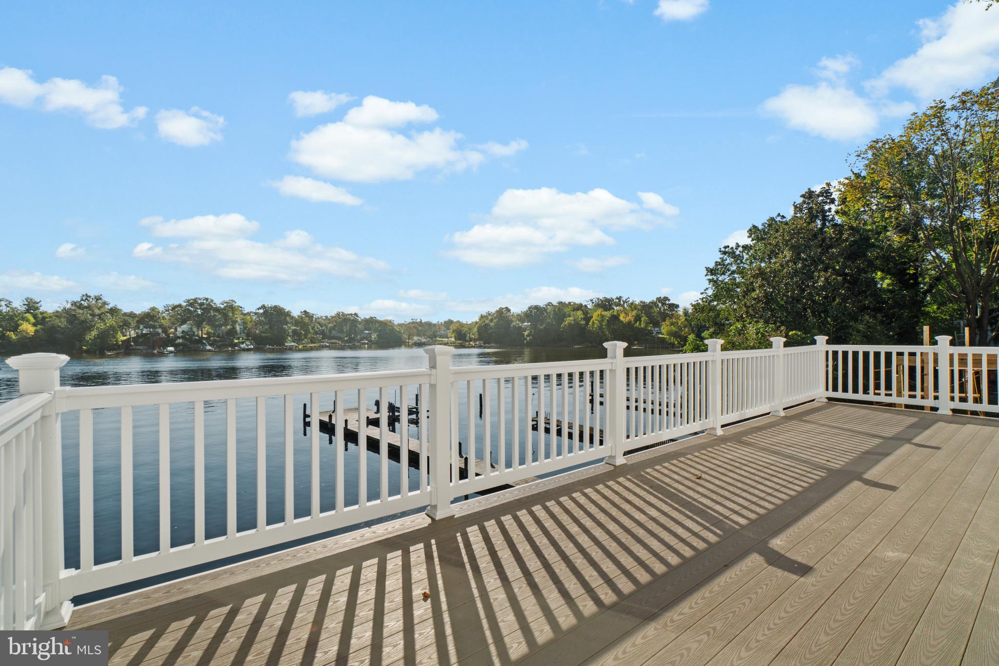 SILVER SANDS - Residential