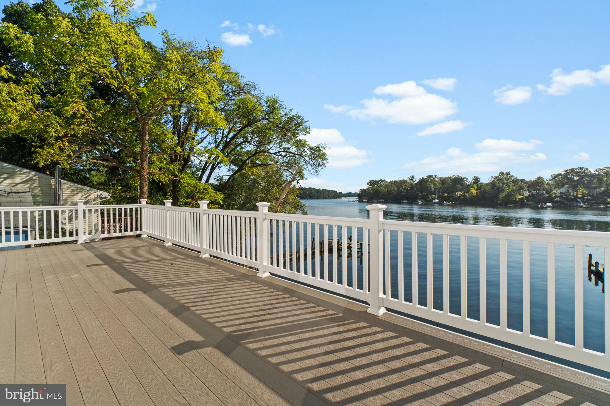SILVER SANDS - Residential