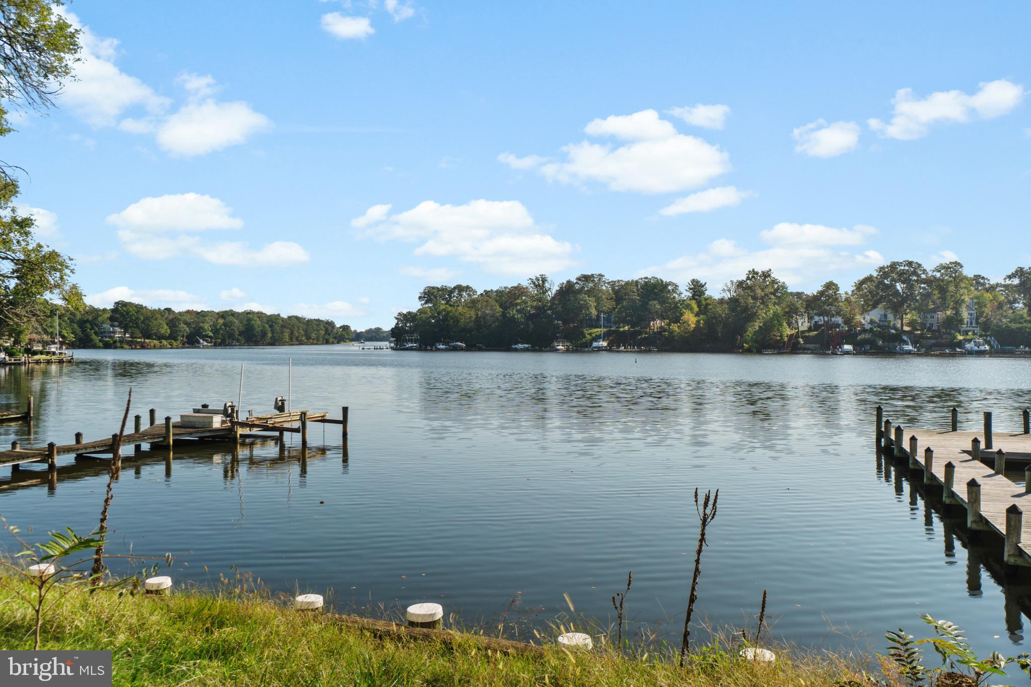 SILVER SANDS - Residential
