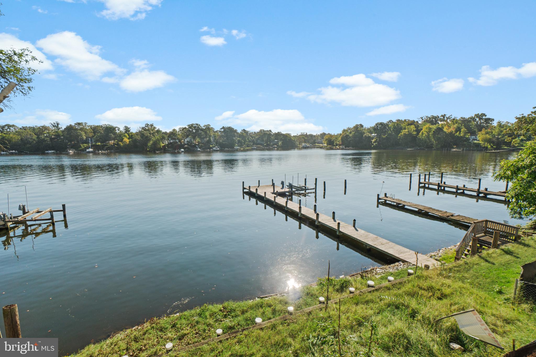 SILVER SANDS - Residential