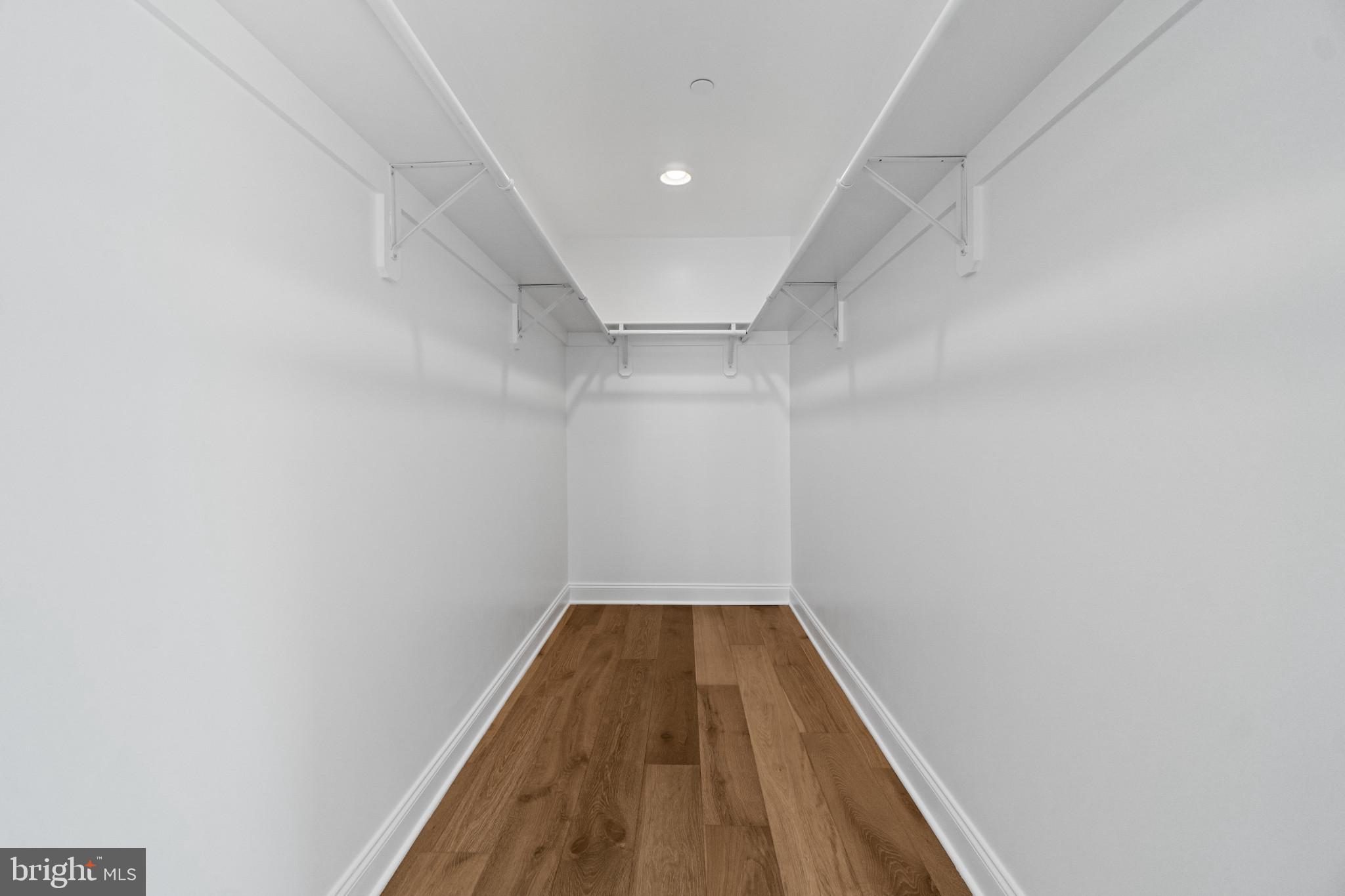 SILVER SANDS - Residential