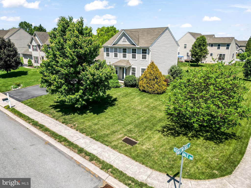 Photo of 299 Robin Dale Drive, LEOLA, PA 17540 (MLS # PALA2089512)