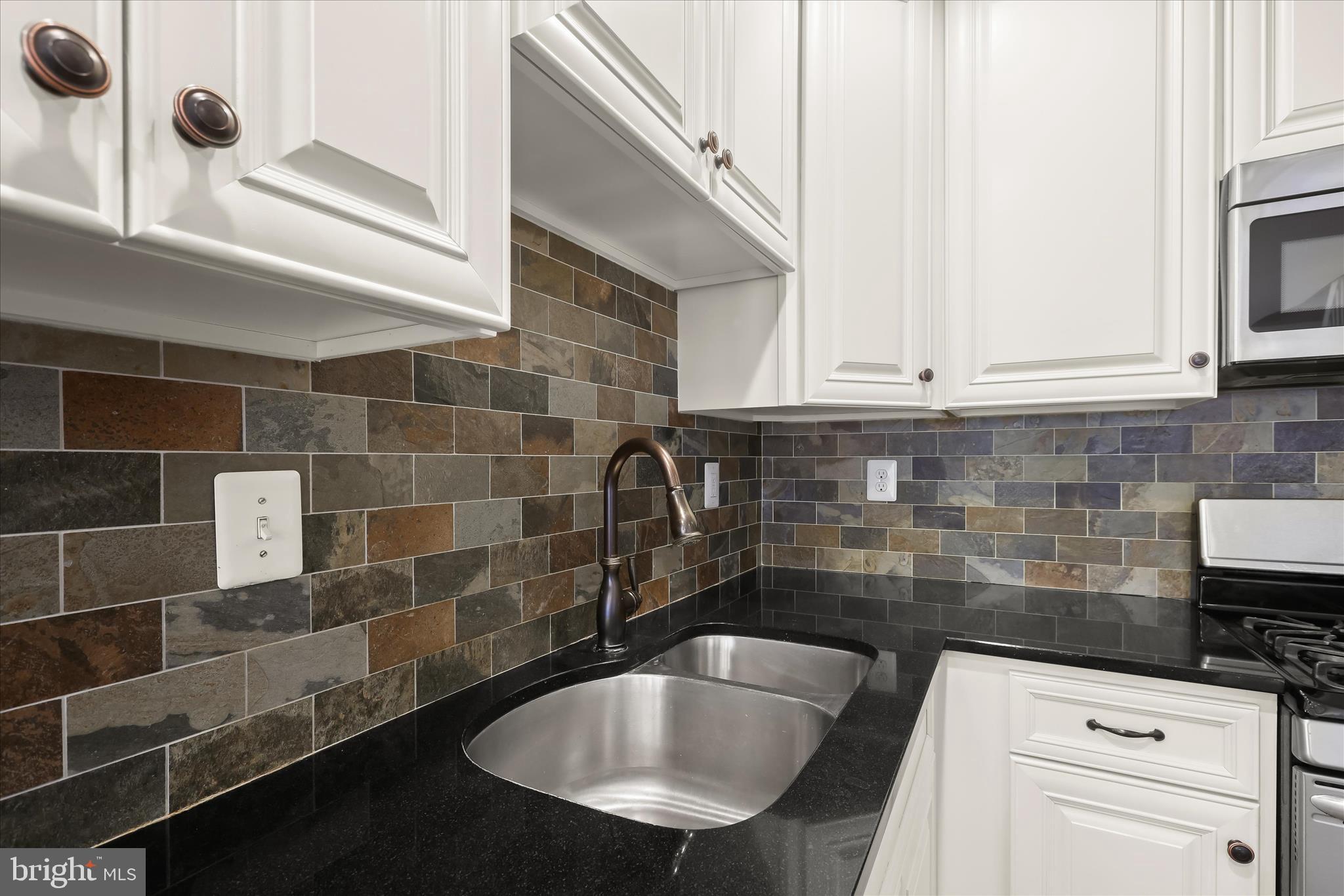 HAMPDEN HISTORIC DISTRICT - Residential