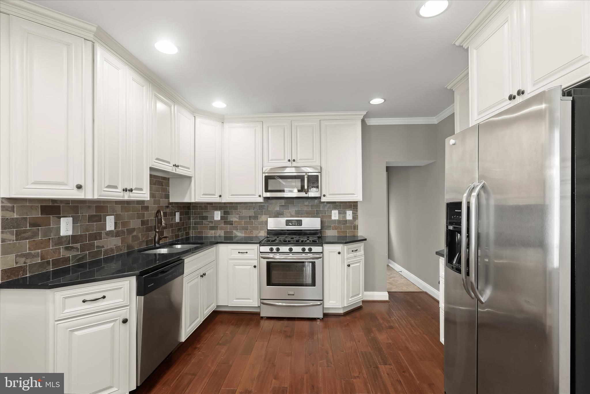 HAMPDEN HISTORIC DISTRICT - Residential