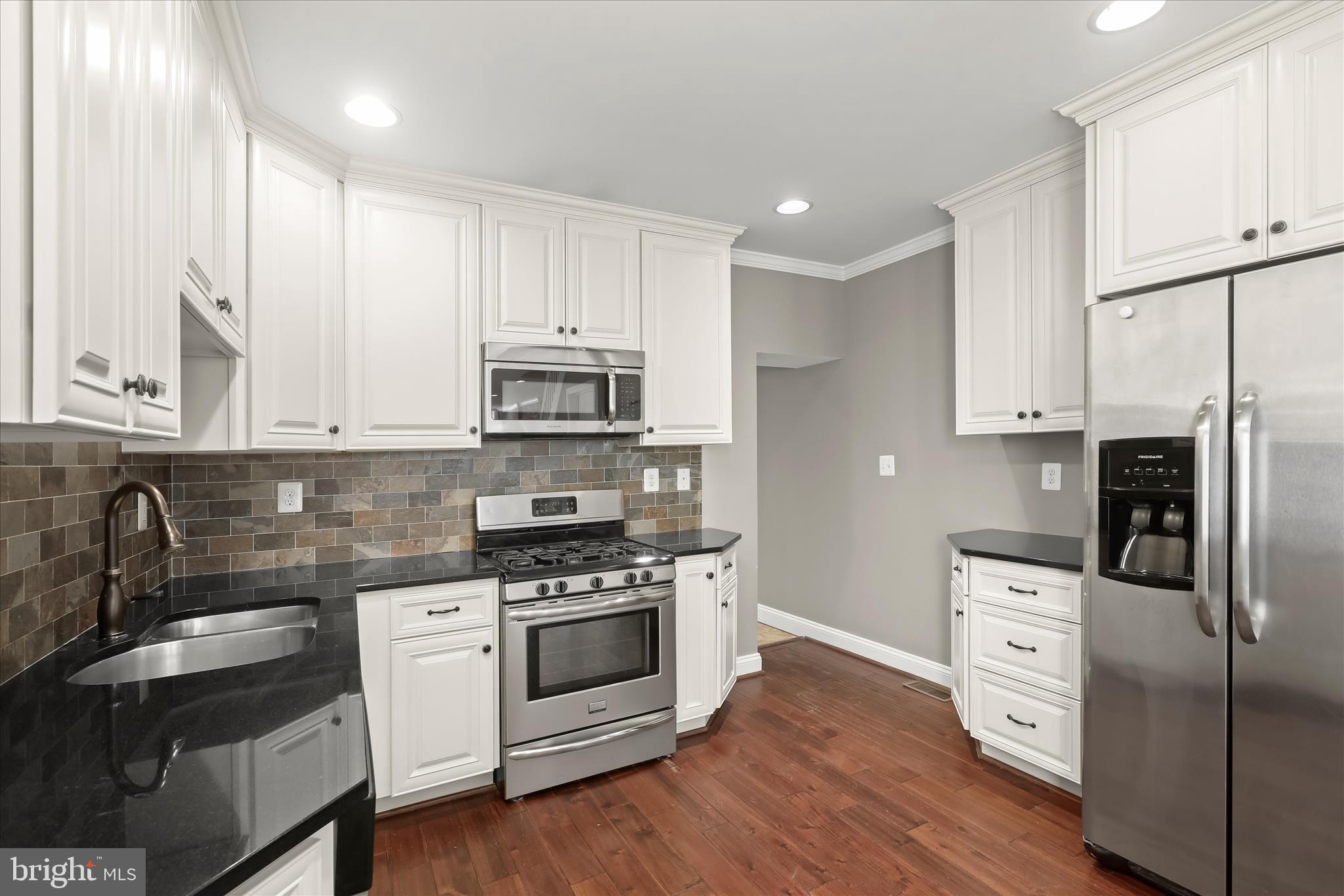 HAMPDEN HISTORIC DISTRICT - Residential