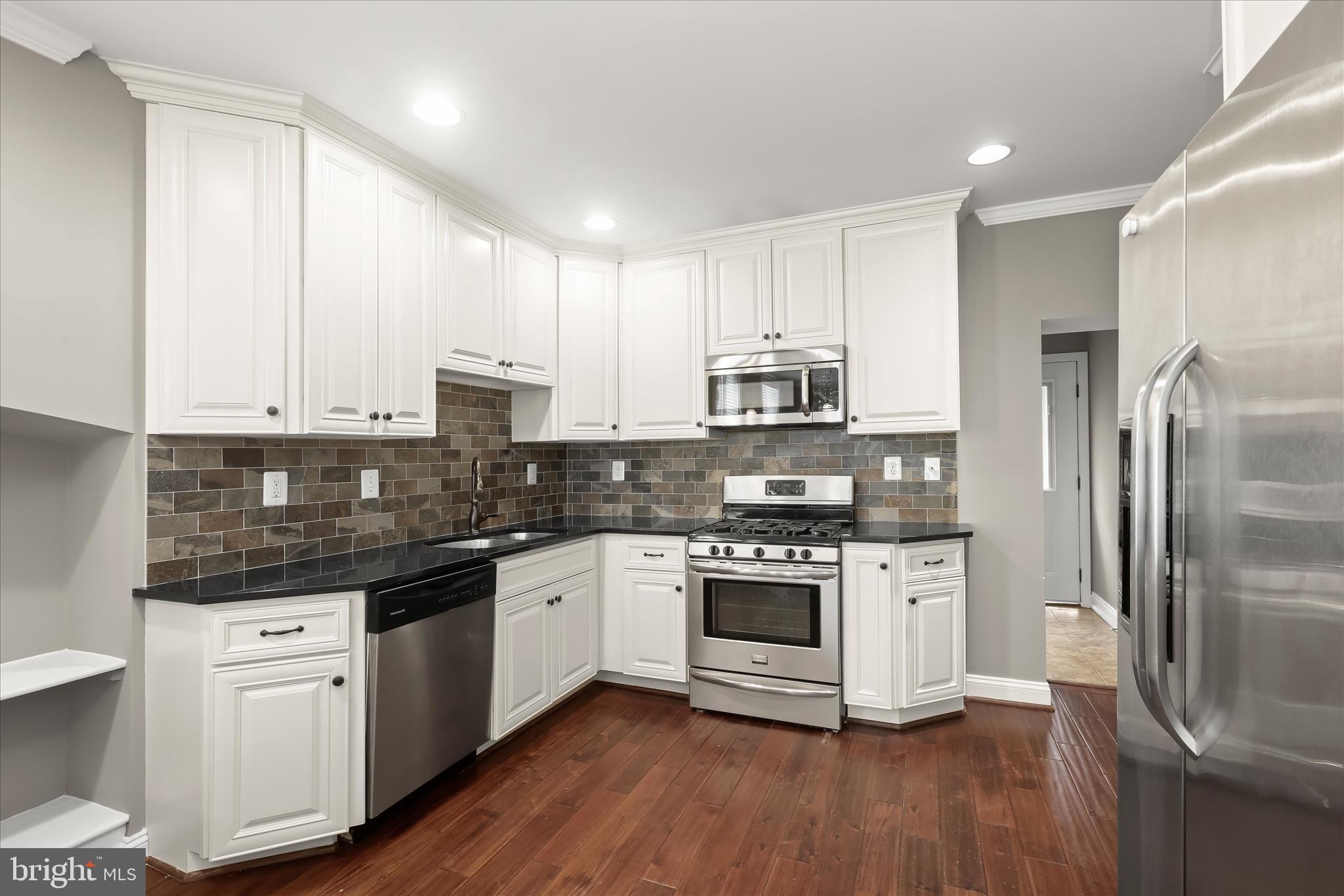 HAMPDEN HISTORIC DISTRICT - Residential