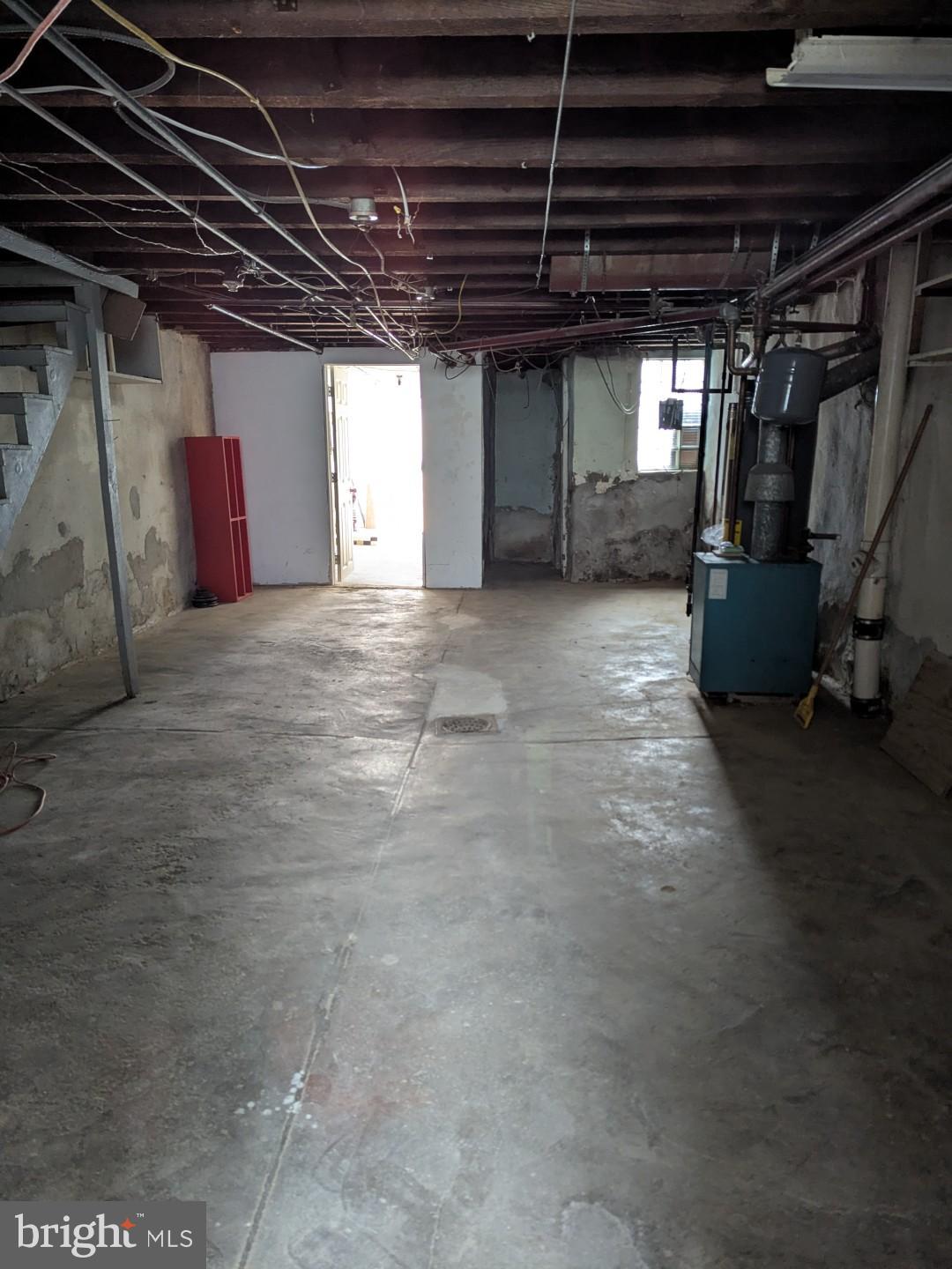 OXFORD CIRCLE - Residential