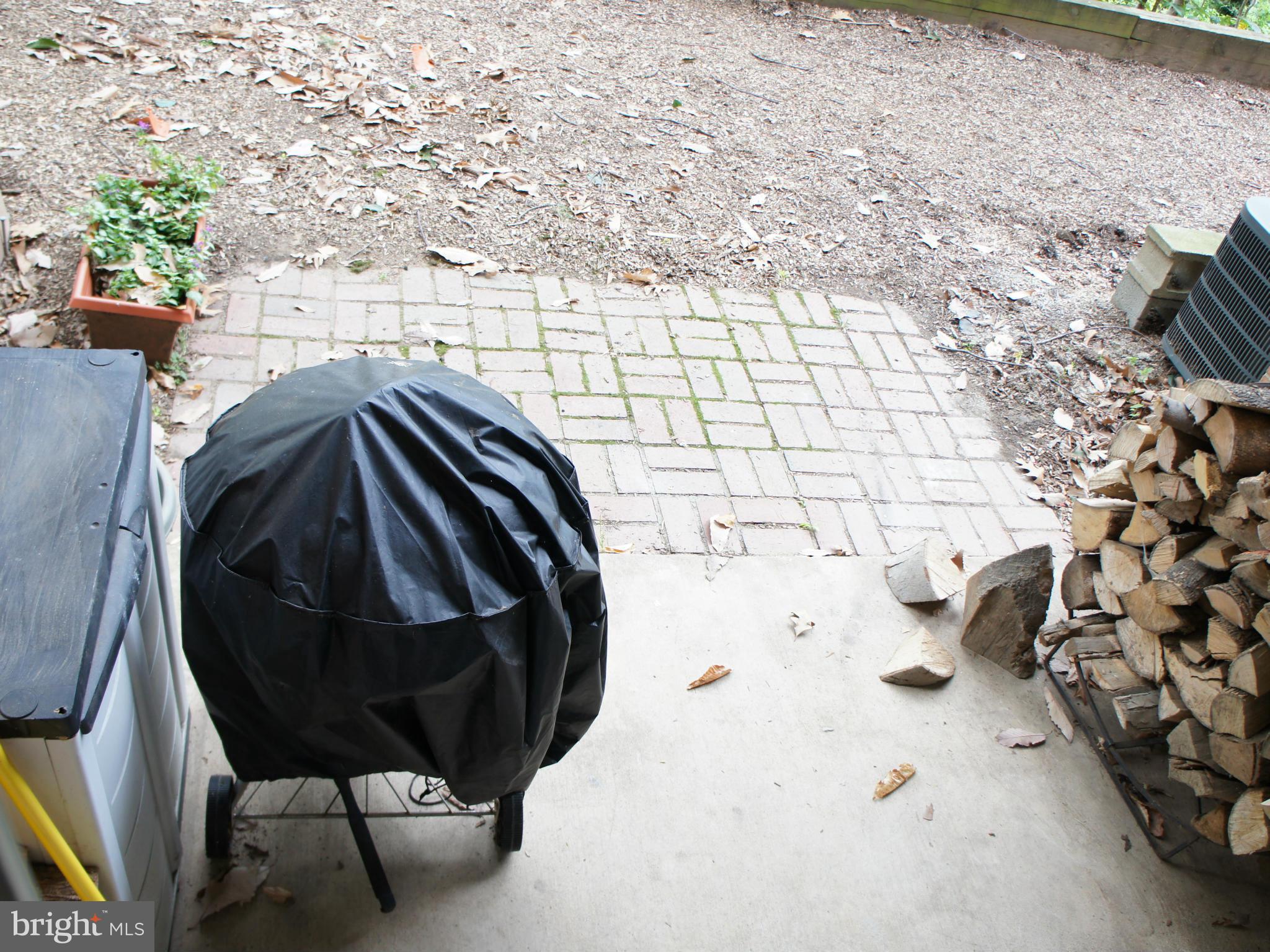 CHARING CROSS - Residential Lease