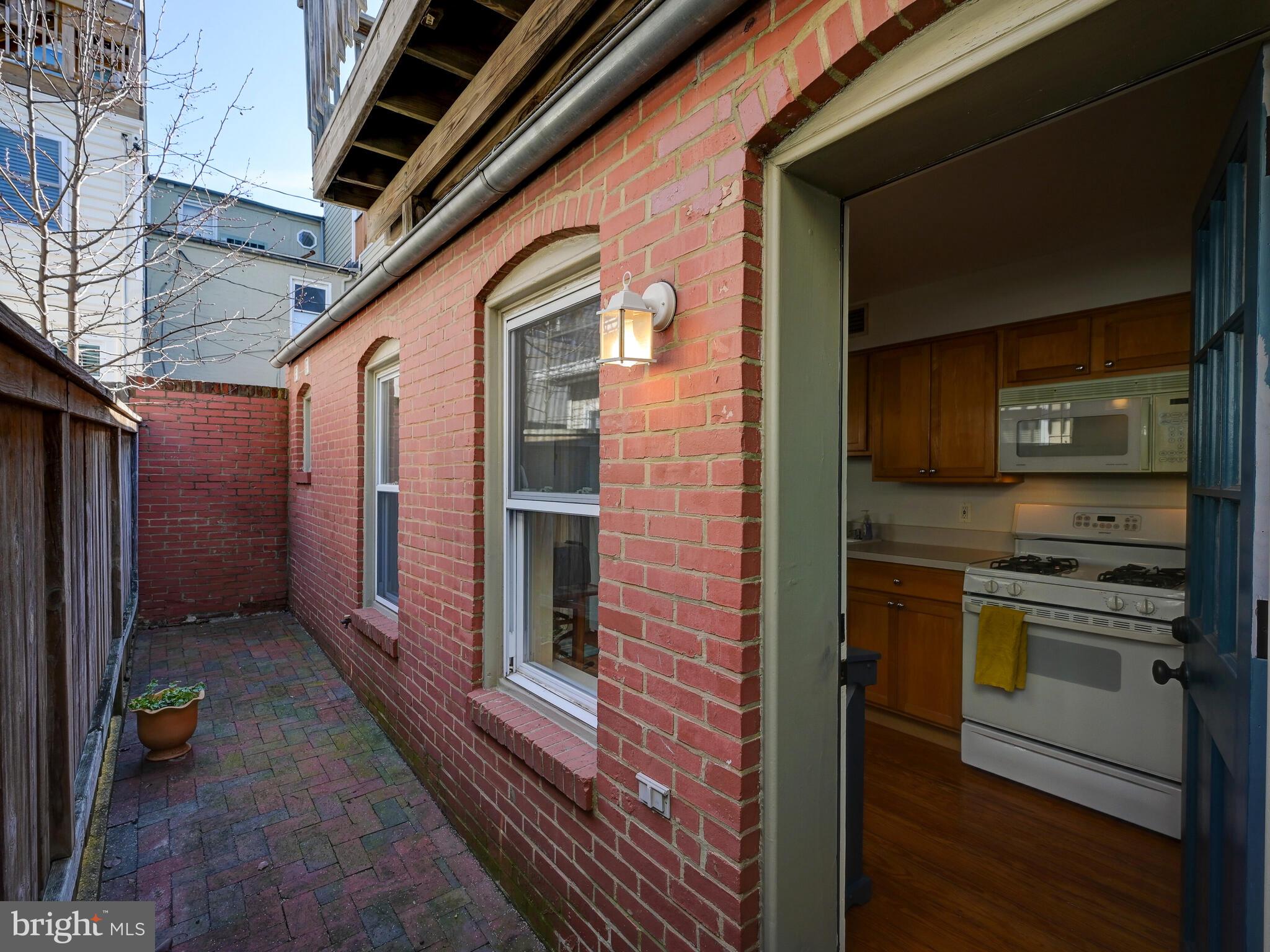 UPPER FELLS POINT - Residential