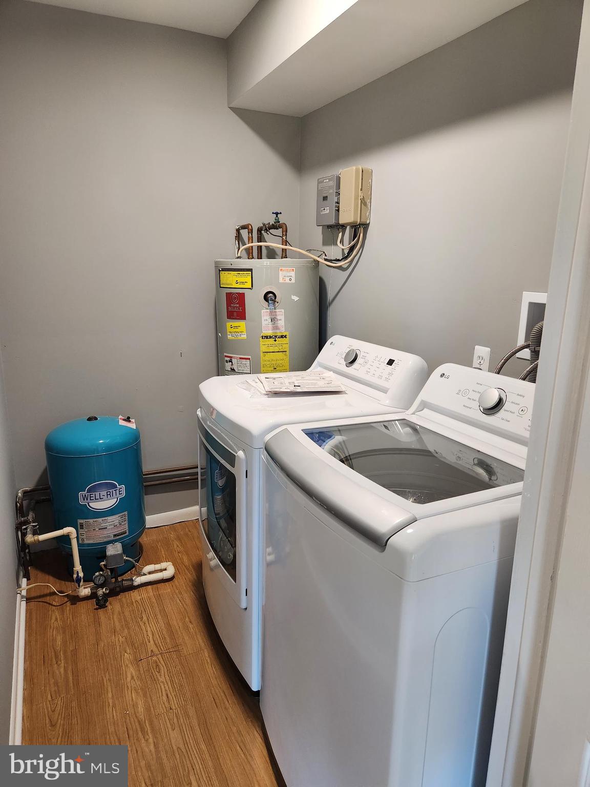 KENT ISLAND ESTATES - Residential Lease