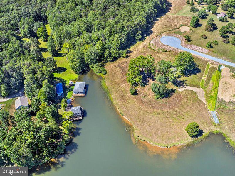 4711 EAGLE POINT COURT