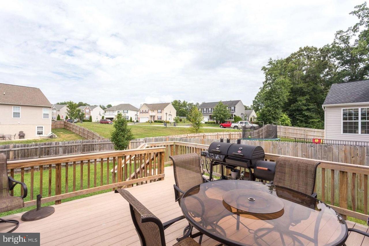 SEASONS LANDING - Residential Lease