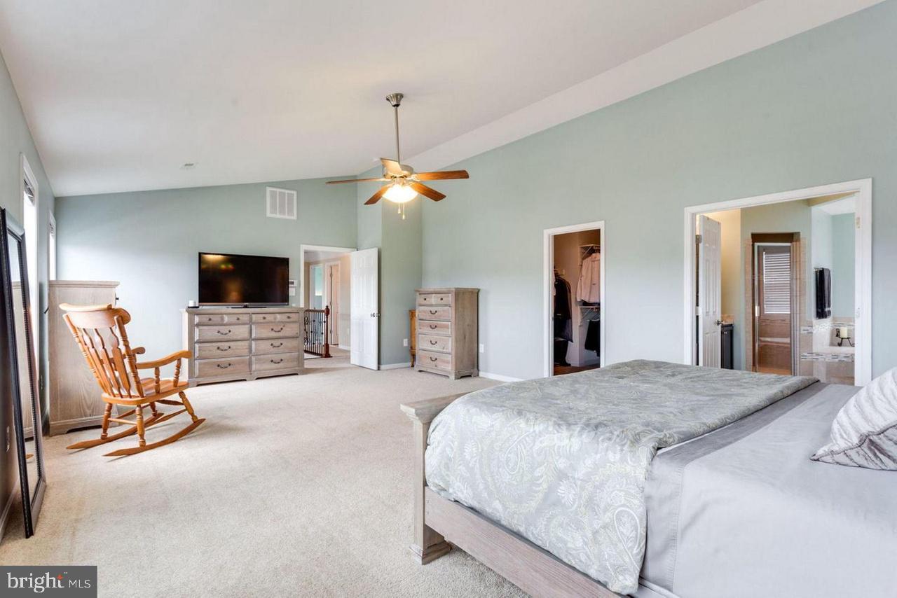 SEASONS LANDING - Residential Lease