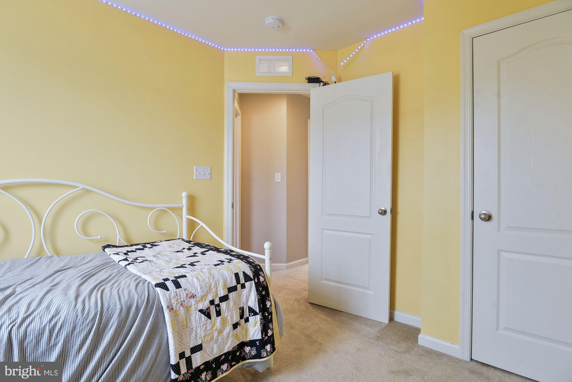 RIVERSIDE VILLAGES - Residential