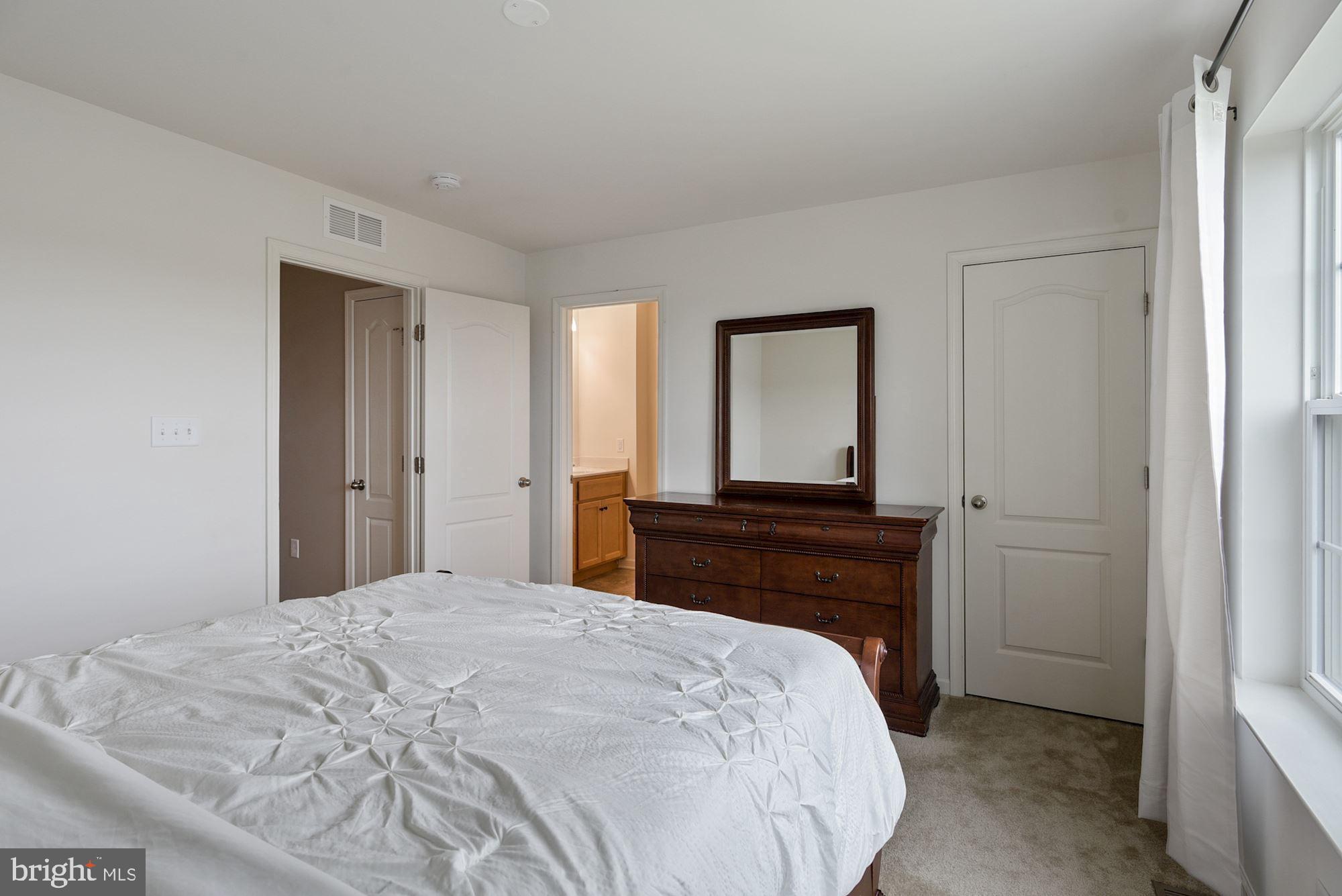 RIVERSIDE VILLAGES - Residential