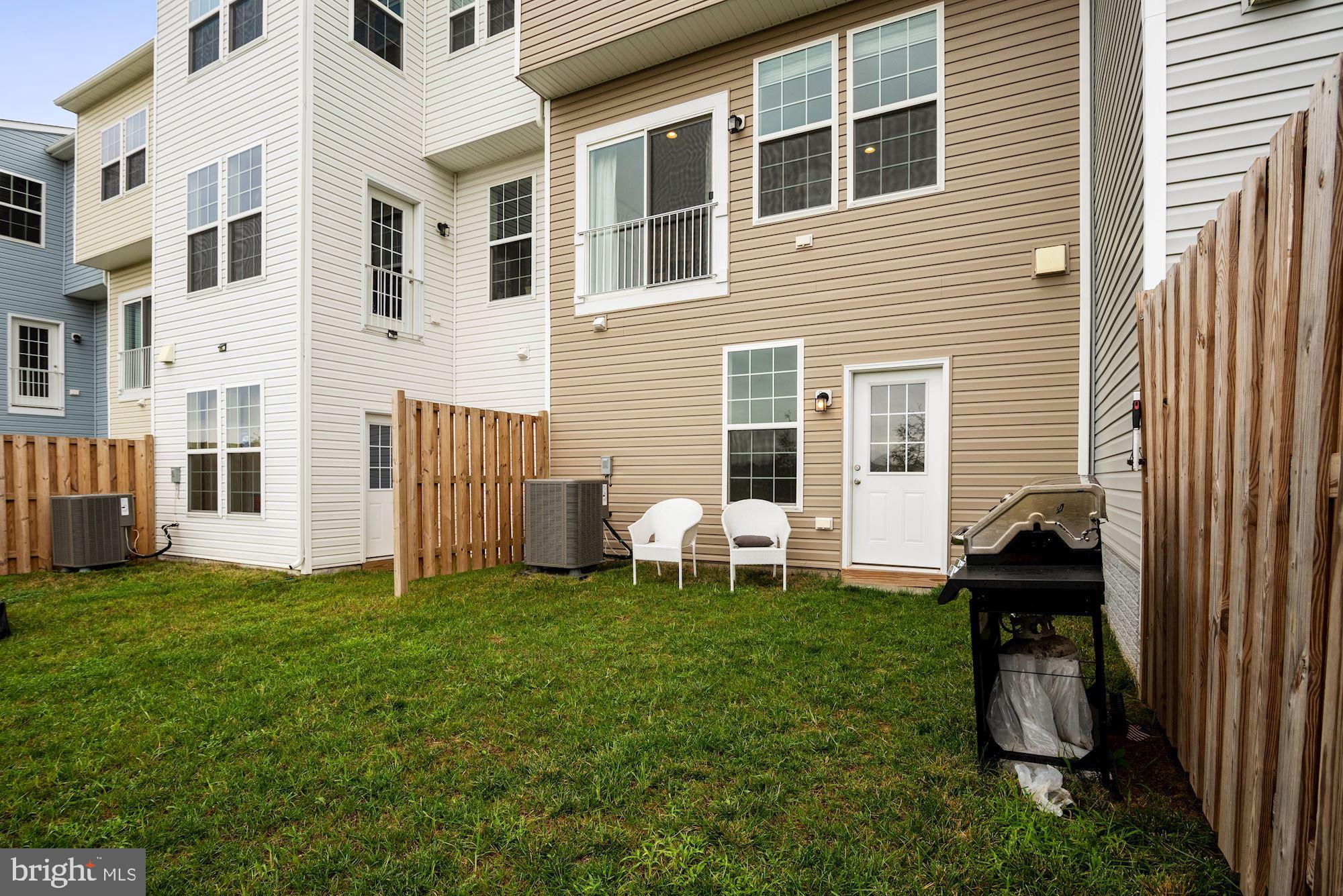 RIVERSIDE VILLAGES - Residential