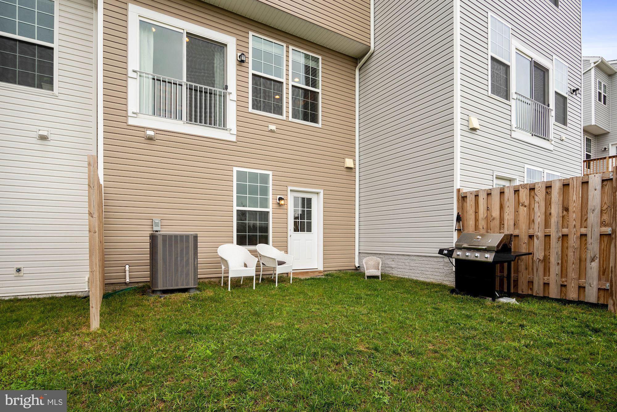 RIVERSIDE VILLAGES - Residential