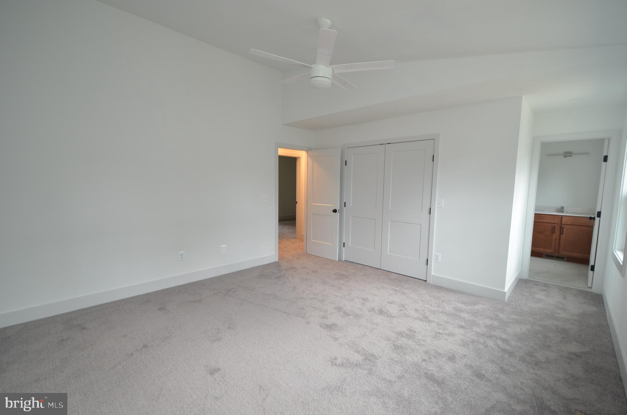 AVALON SHORES - Residential Lease