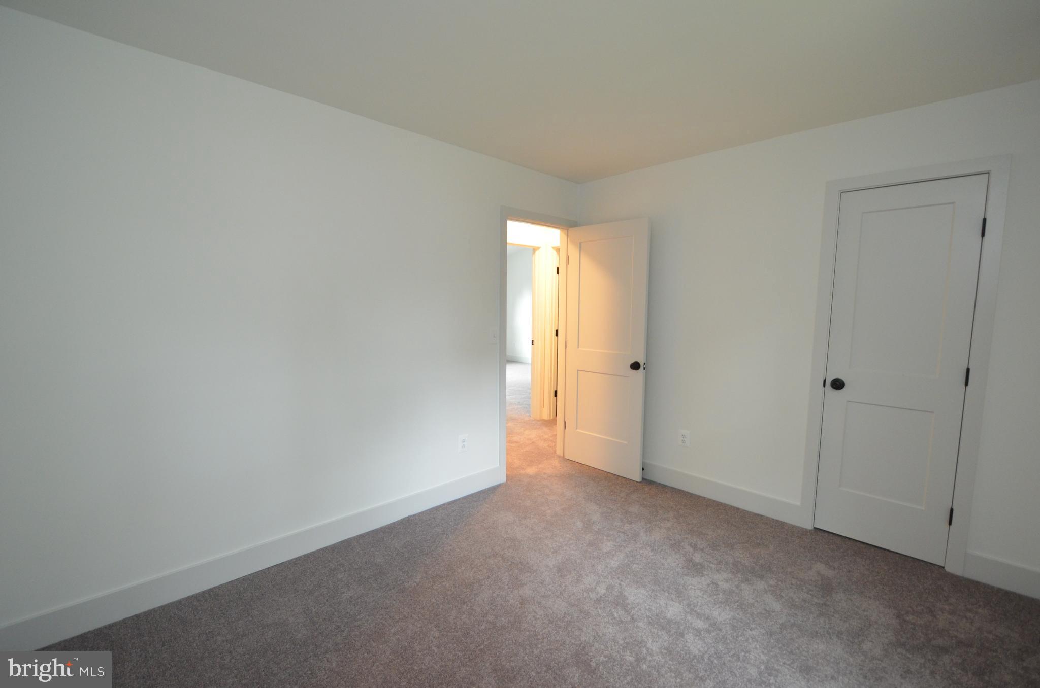 AVALON SHORES - Residential Lease