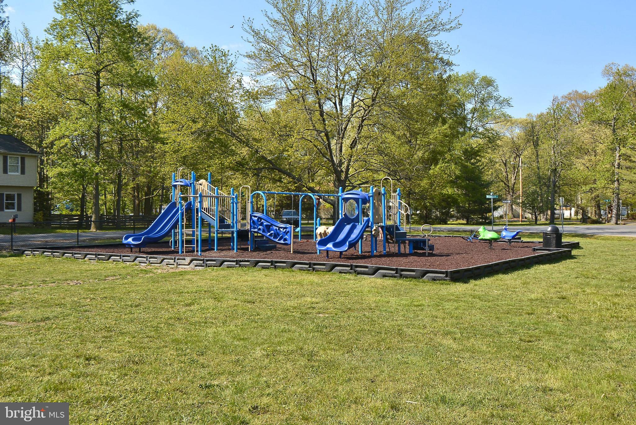 AVALON SHORES - Residential Lease