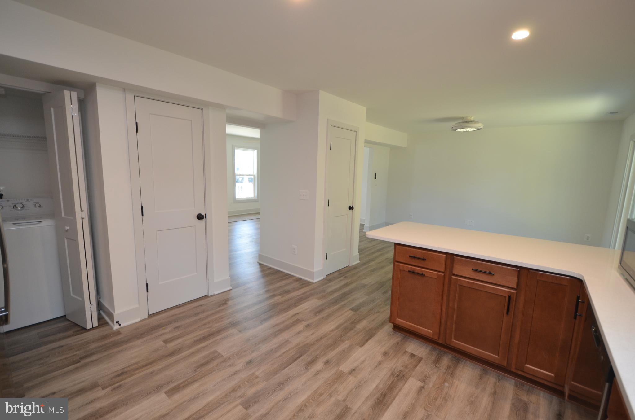 AVALON SHORES - Residential Lease