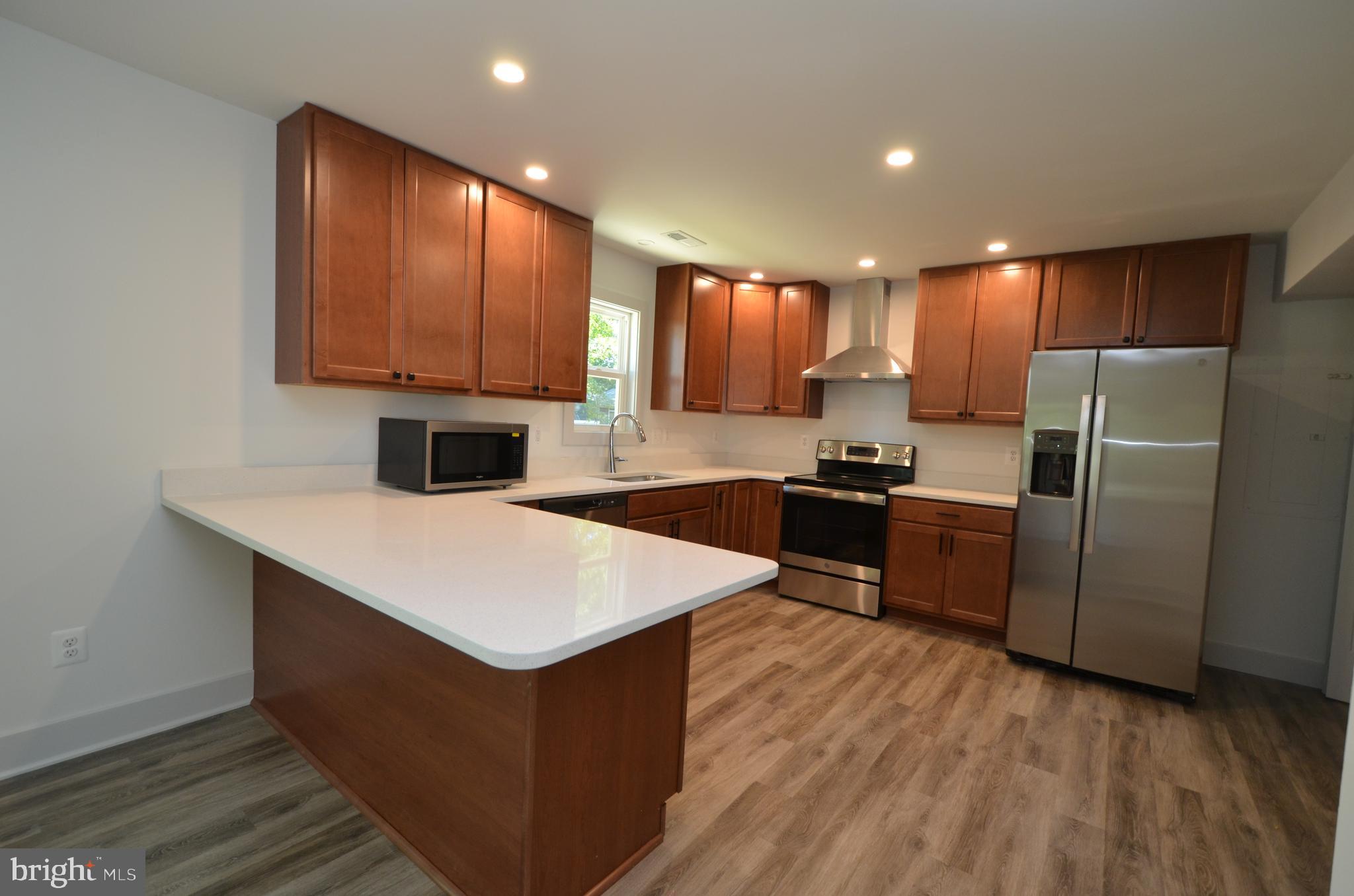 AVALON SHORES - Residential Lease