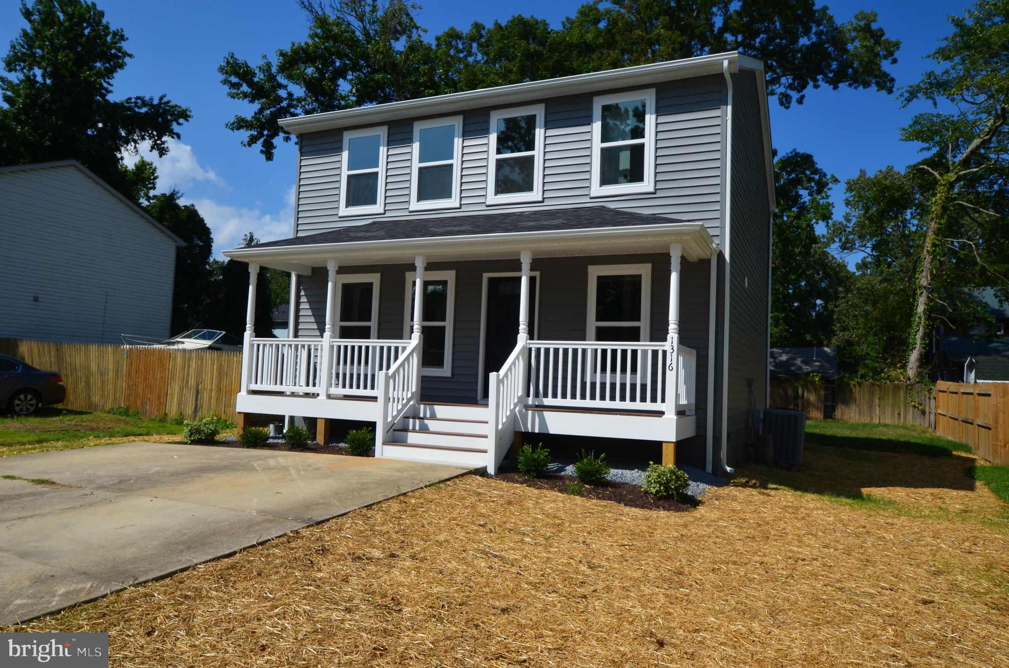 AVALON SHORES - Residential Lease