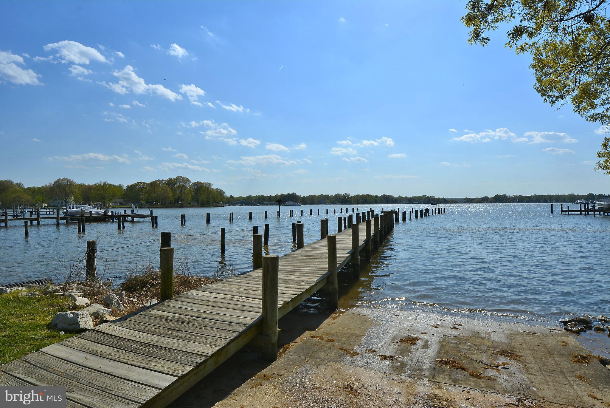 AVALON SHORES - Residential Lease