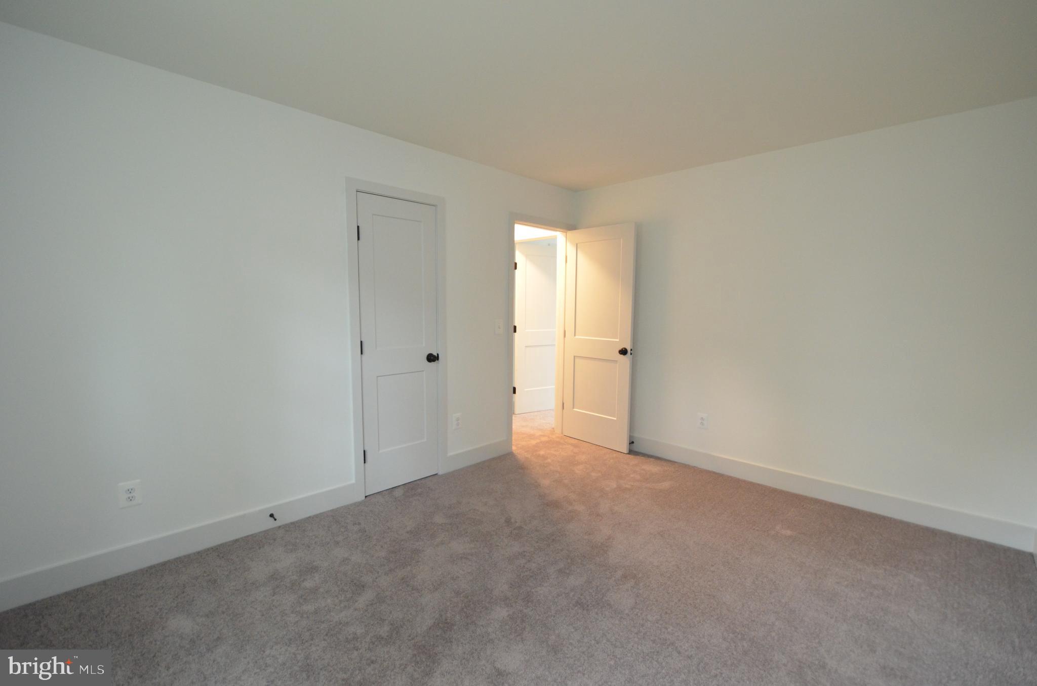 AVALON SHORES - Residential Lease