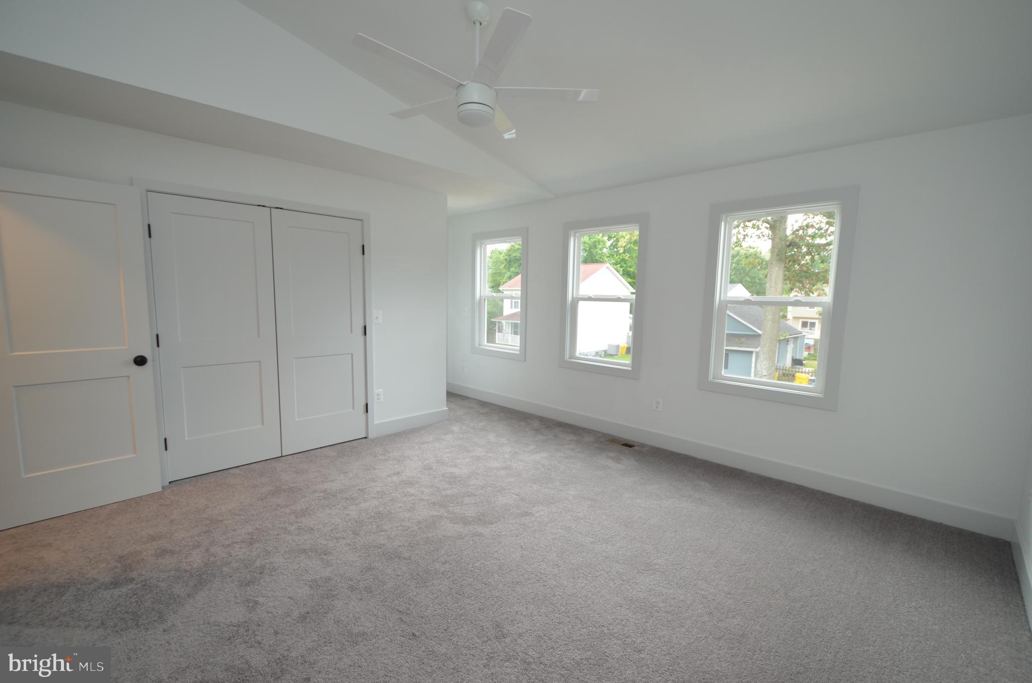 AVALON SHORES - Residential Lease