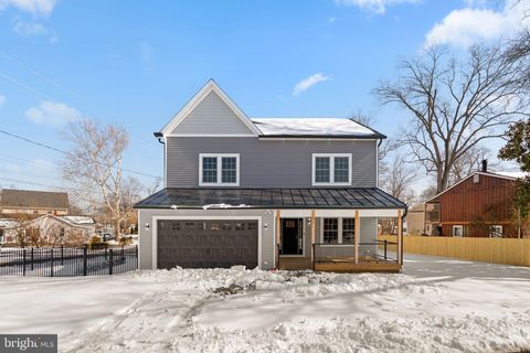 301 OAKWOOD ROAD EDGEWATER MD 21037