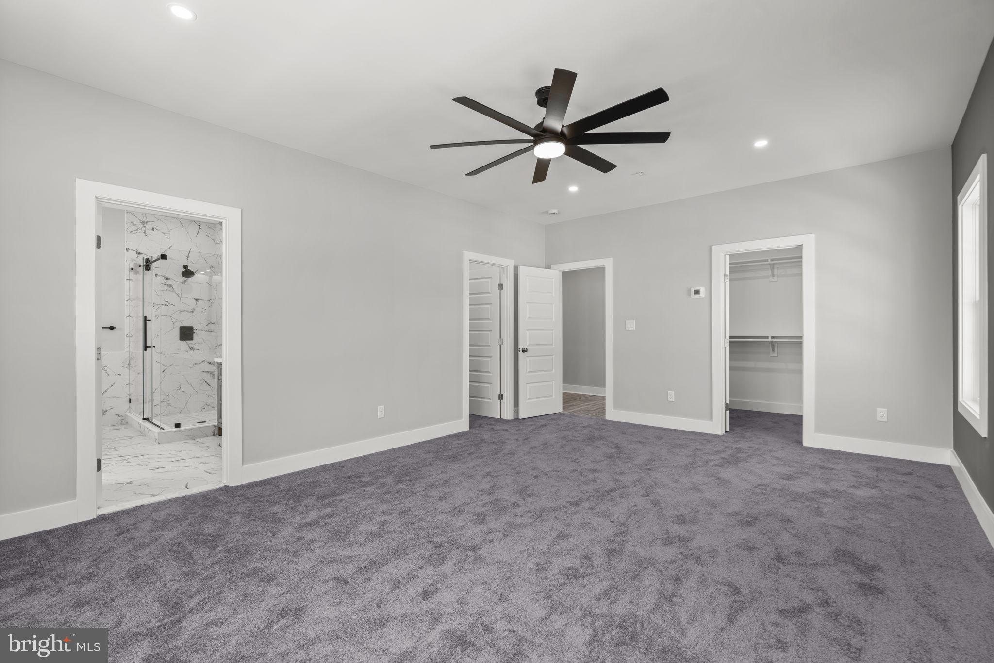 WOODLAND BEACH - Residential