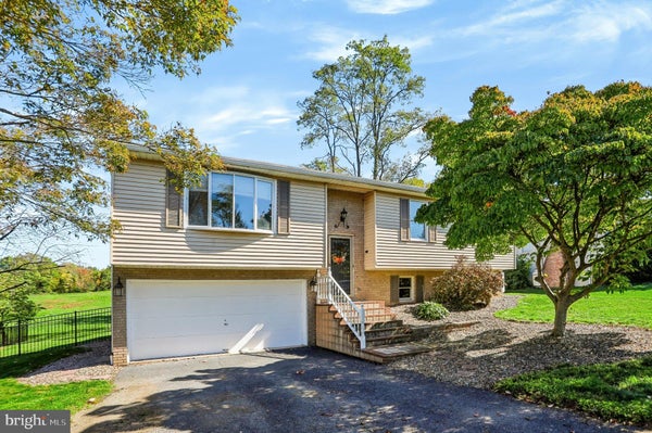 4924 JANELLE DR, HARRISBURG, PA 17112 - Image d4b59965ecbf2cceaa9b23235a25ddd7/2835448328