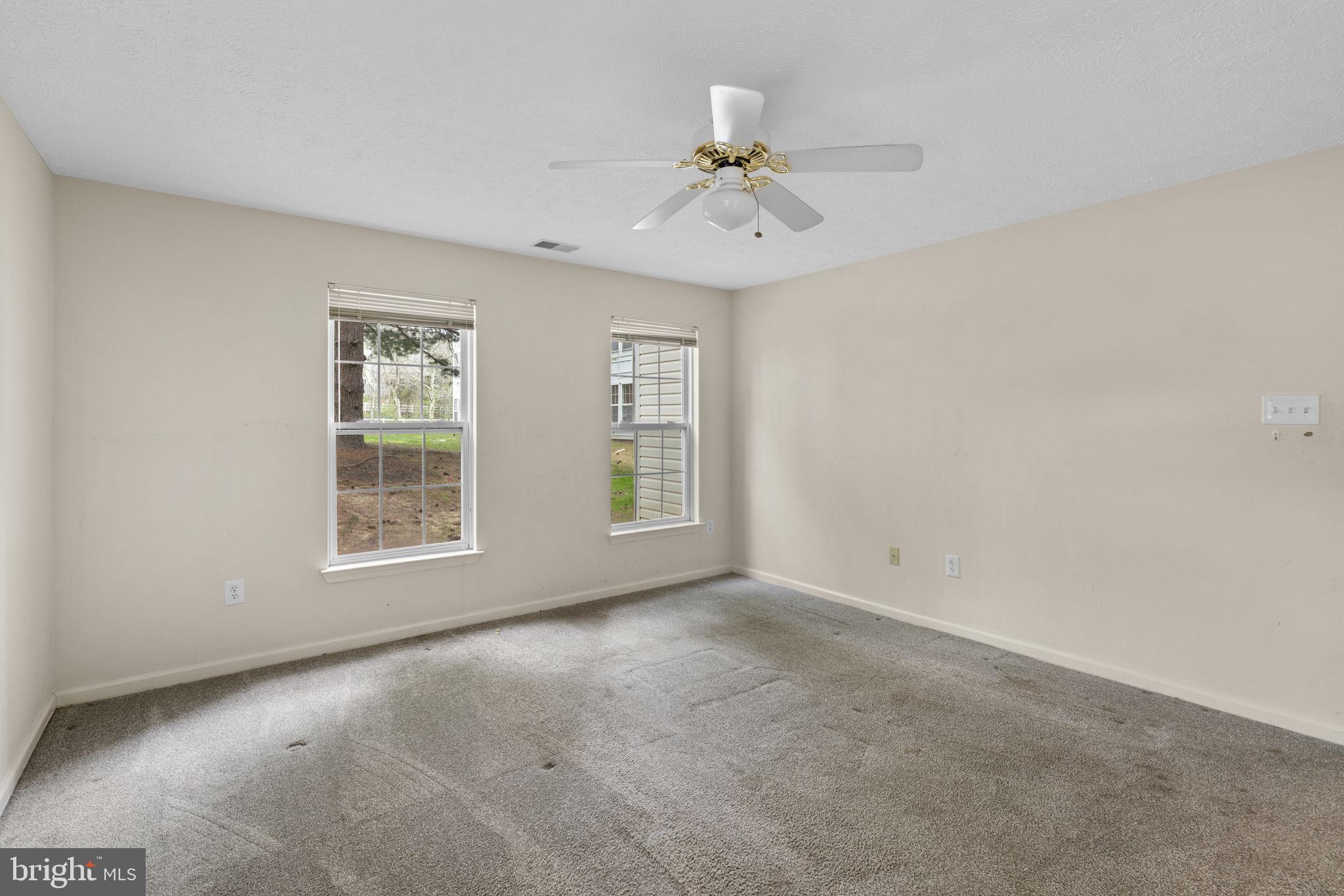 RIDERS RIDGE - Residential