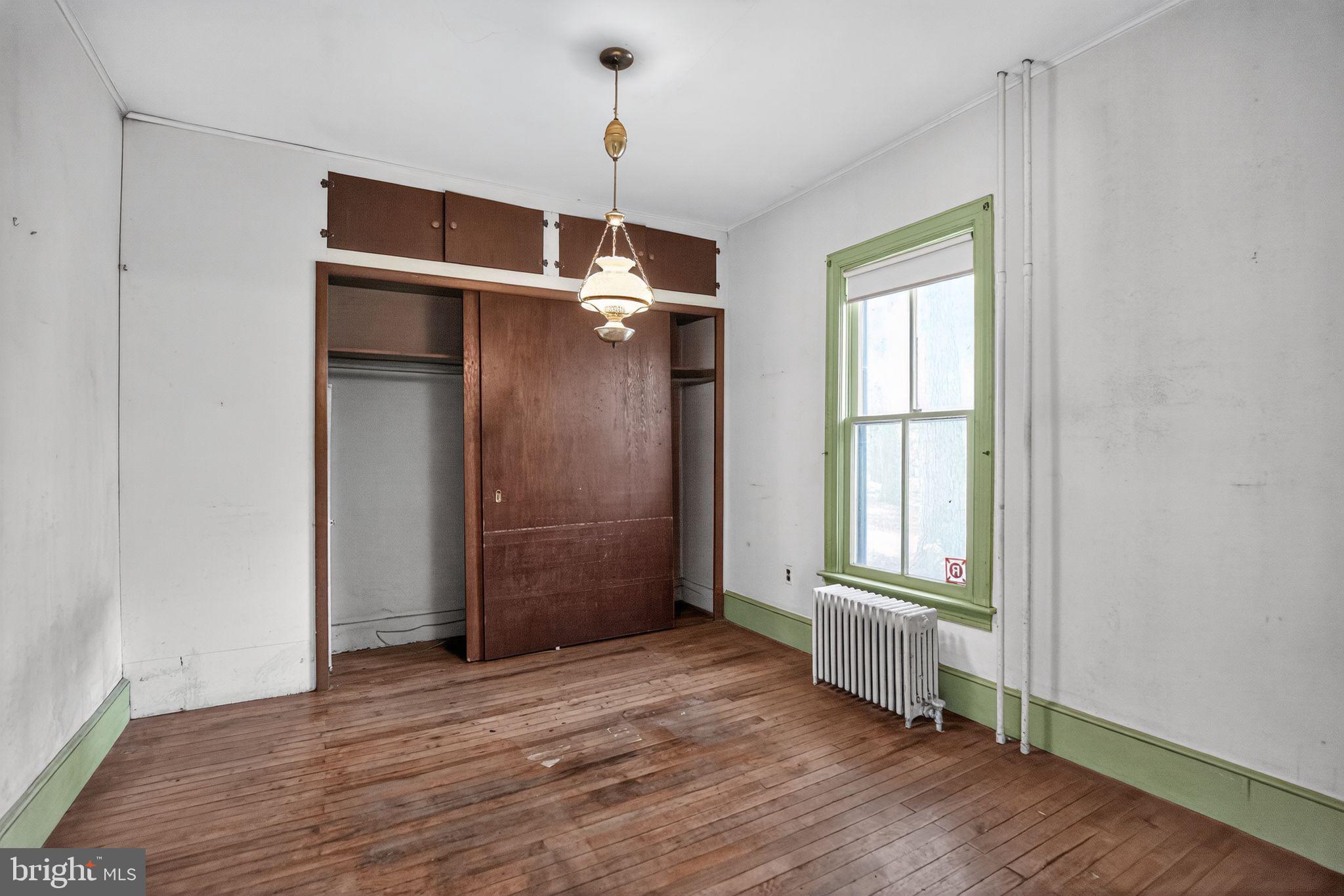 BUMPY KNOLLS - Residential