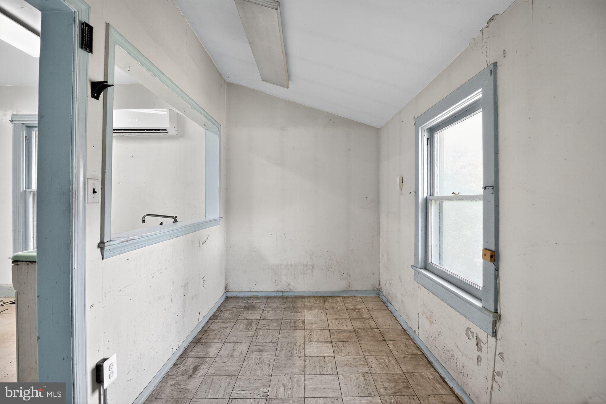 BUMPY KNOLLS - Residential